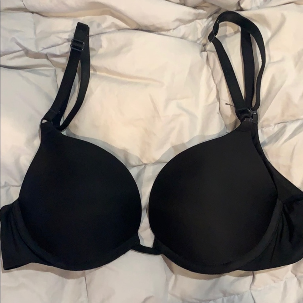 Black push-up bra